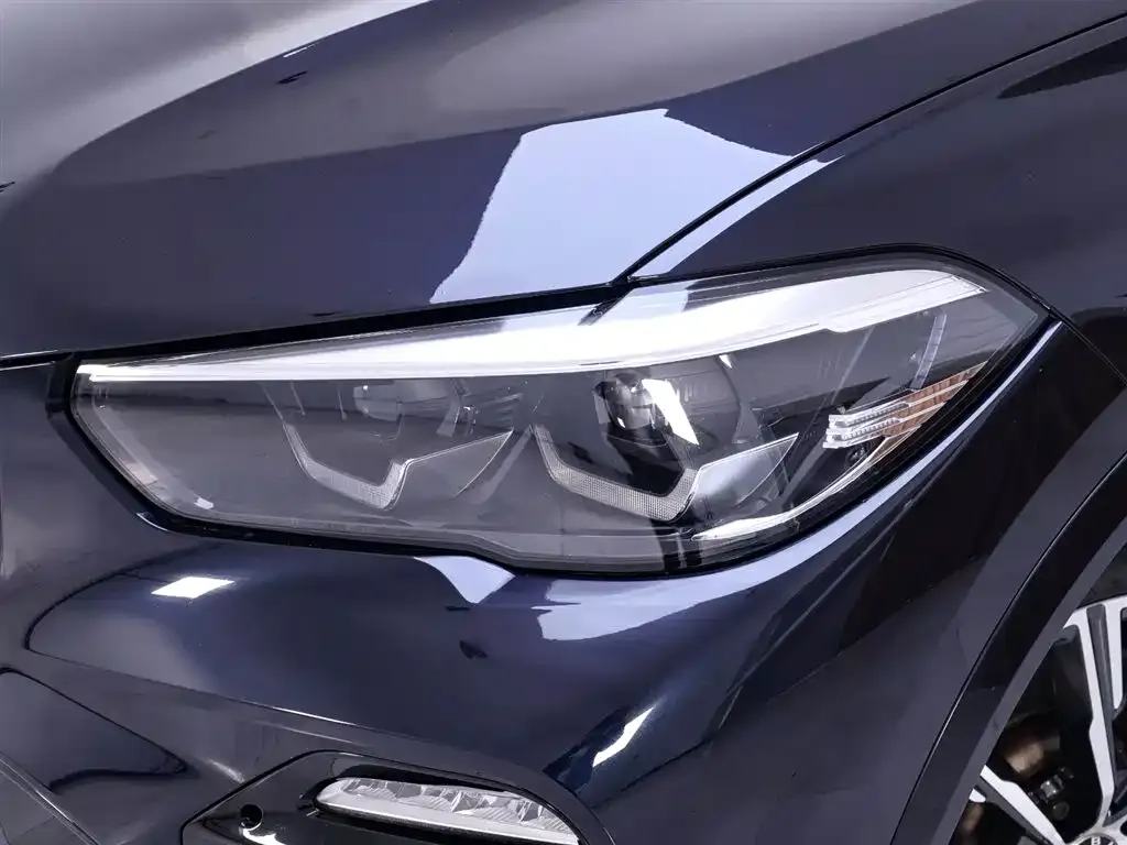 BMW X5 (Import) — фото 7