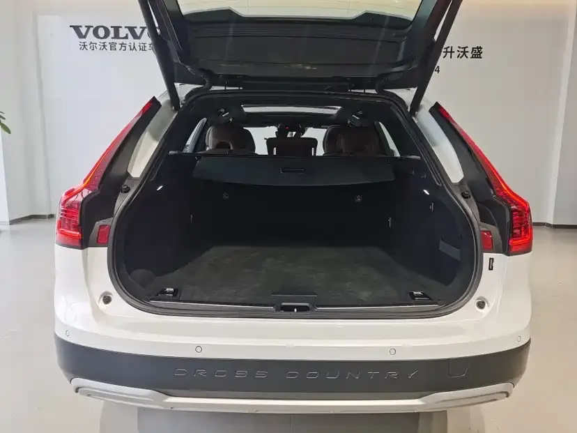 Volvo V90 2022 из CN, фото 6