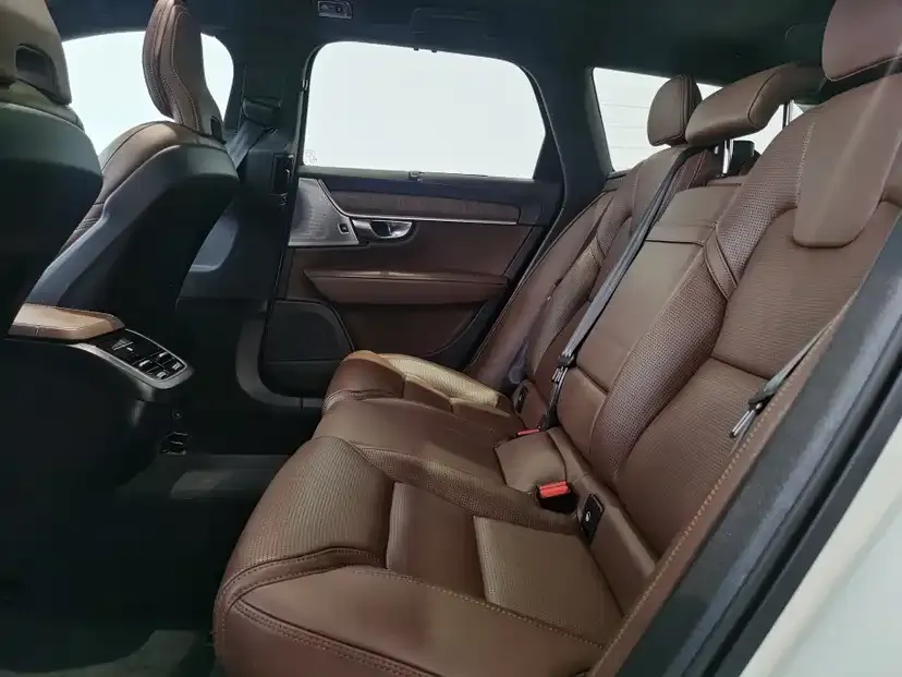 Volvo V90 2022 из CN, фото 7