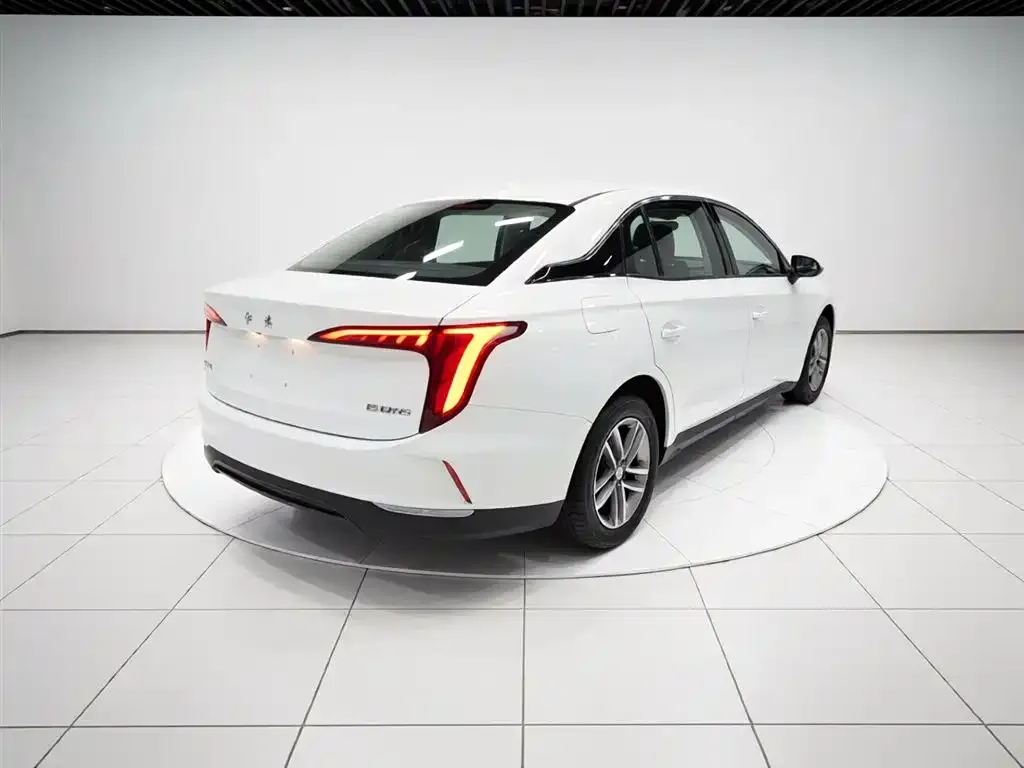 Hongqi E-QM5 2025 из CN, фото 2