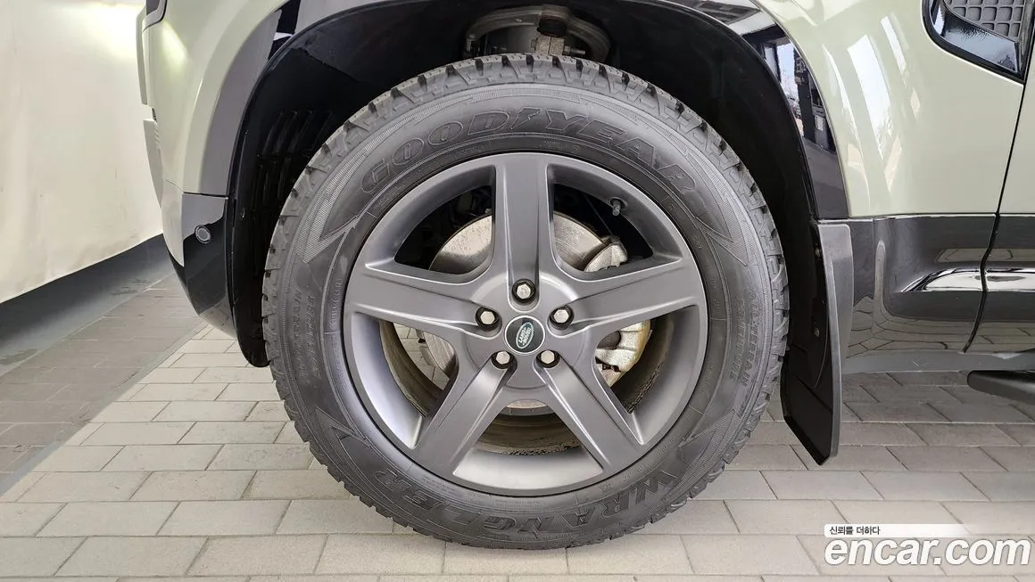 Land Rover Defender 2025 из KR, фото 9