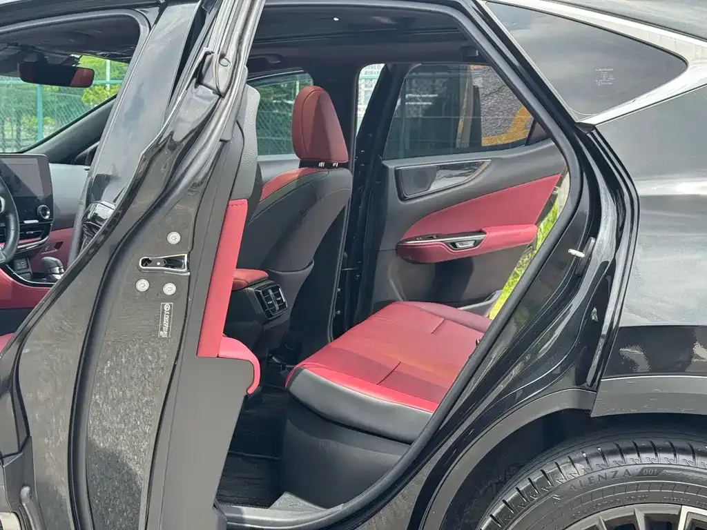 Lexus NX 2023 из CN, фото 8