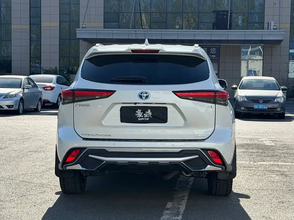 Toyota Highlander 2022 из CN, фото 8