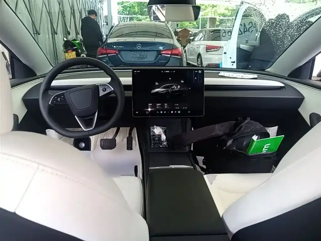 Tesla Model 3 2024 из CN, фото 5