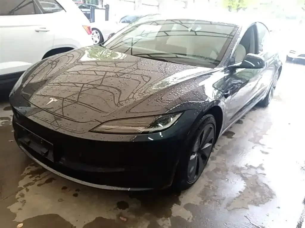 Tesla Model 3 2024 из CN, фото 2