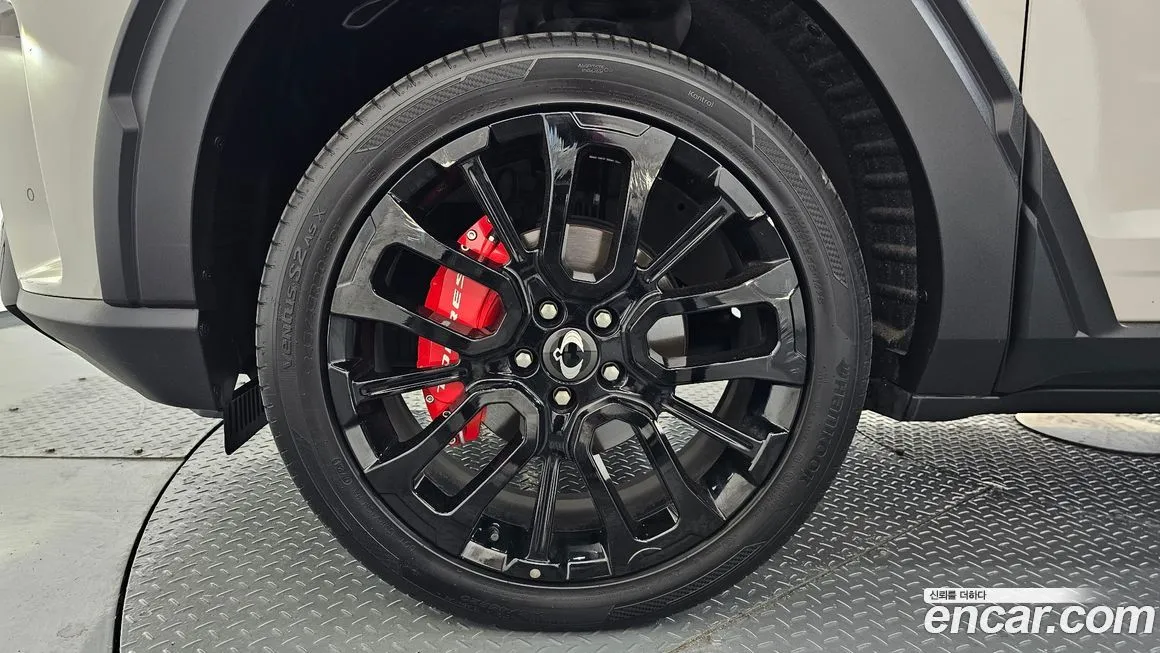 KG Mobility (Ssangyong) Torres — фото 10