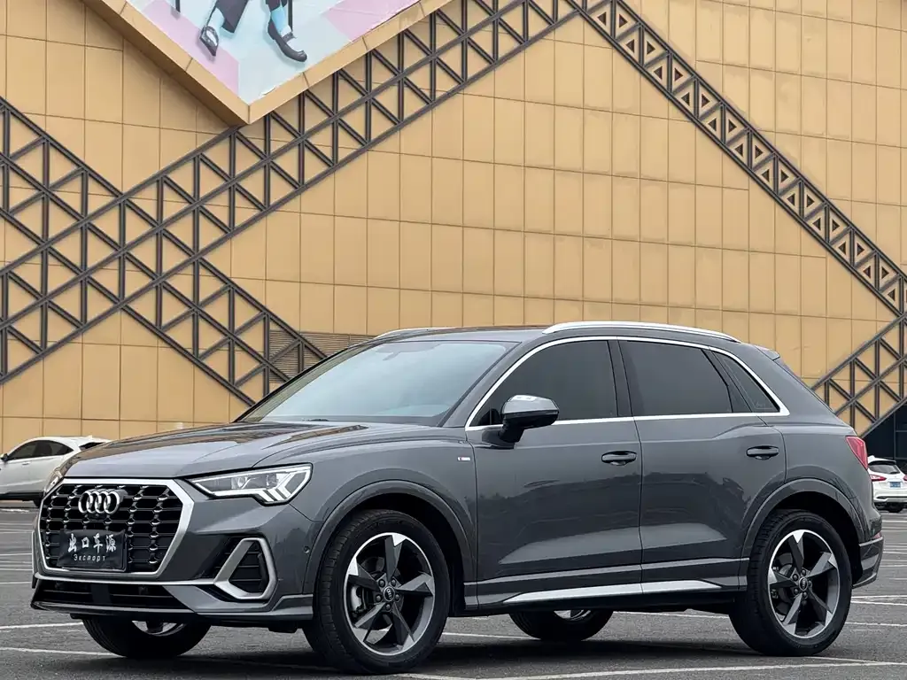 Audi Q3 — фото 3