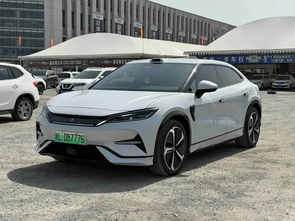 BYD L EV — фото 1
