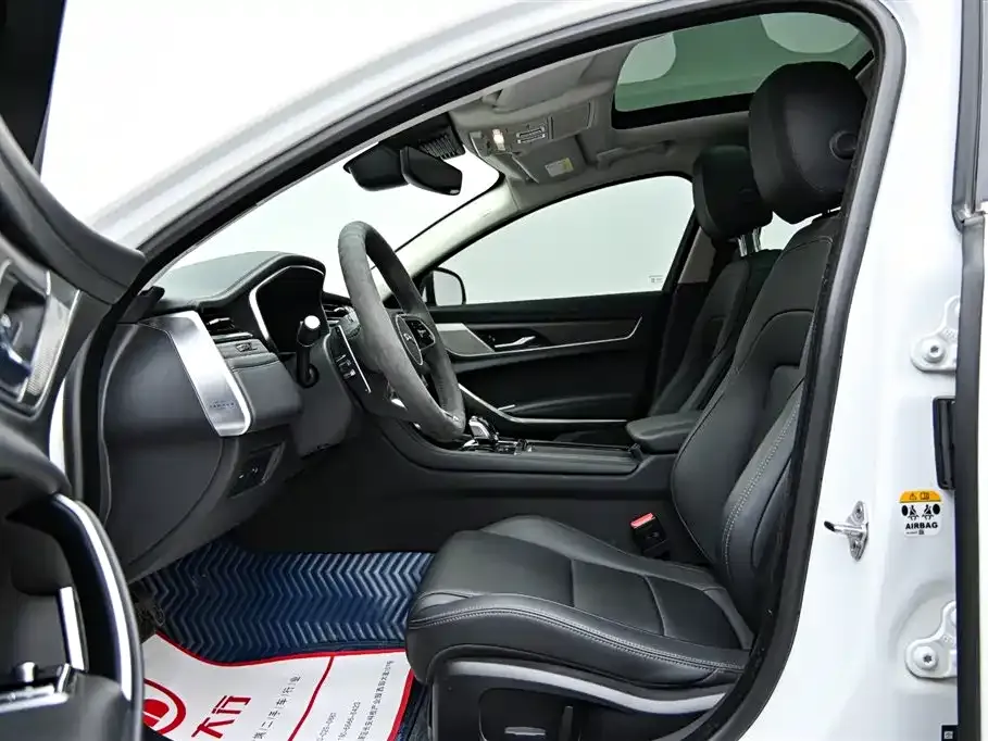 Jaguar XFL 2024 из CN, фото 7