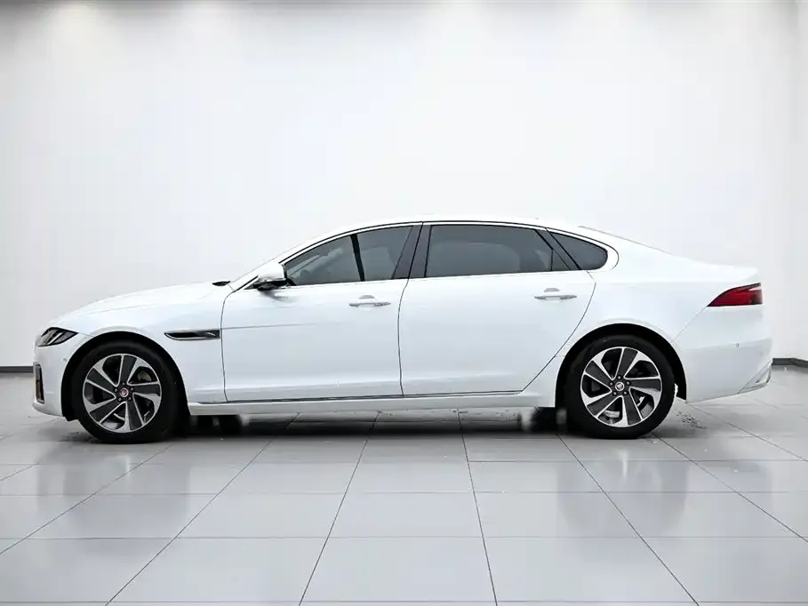 Jaguar XFL 2024 из CN, фото 3