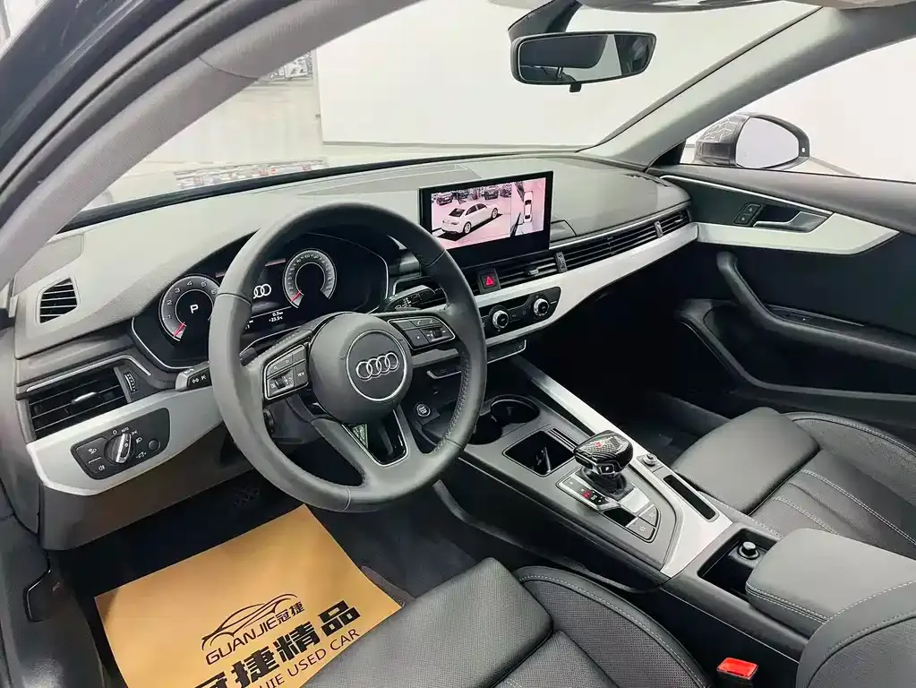 Audi A4L 2021 из CN, фото 7