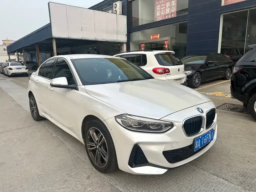 BMW 1 Series 2021 из CN, фото 6