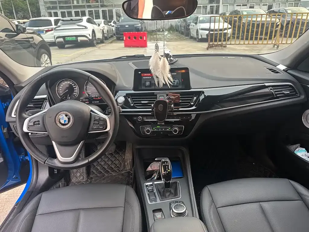 BMW 1 Series 2021 из CN, фото 3