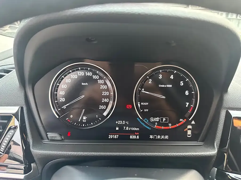 BMW 1 Series 2021 из CN, фото 4