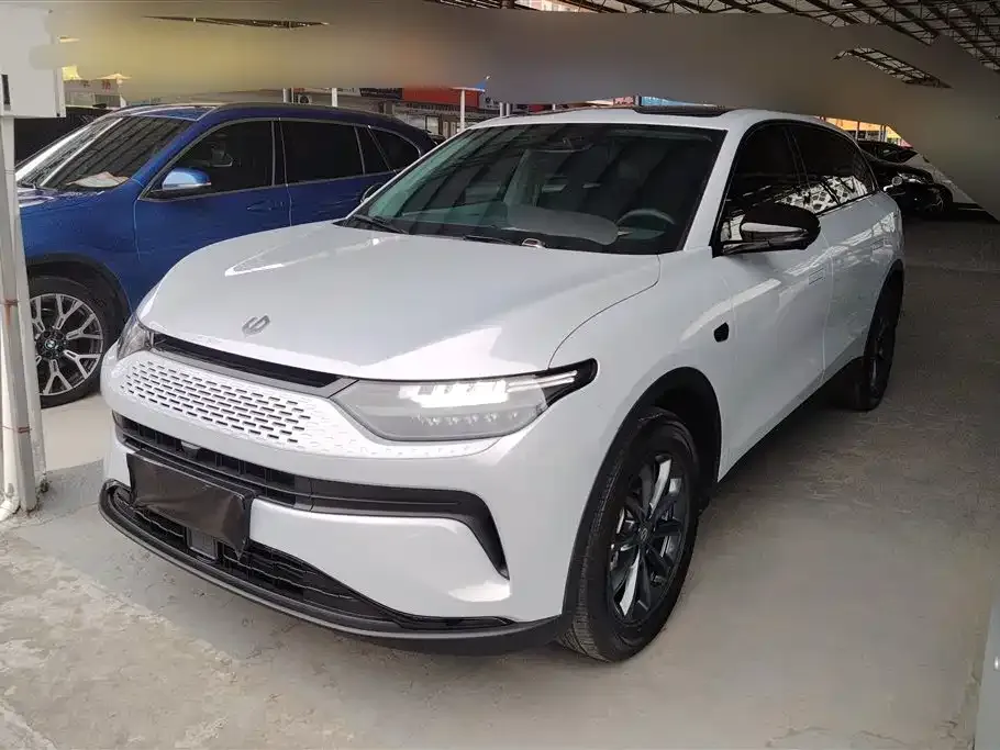 Leapmotor C11