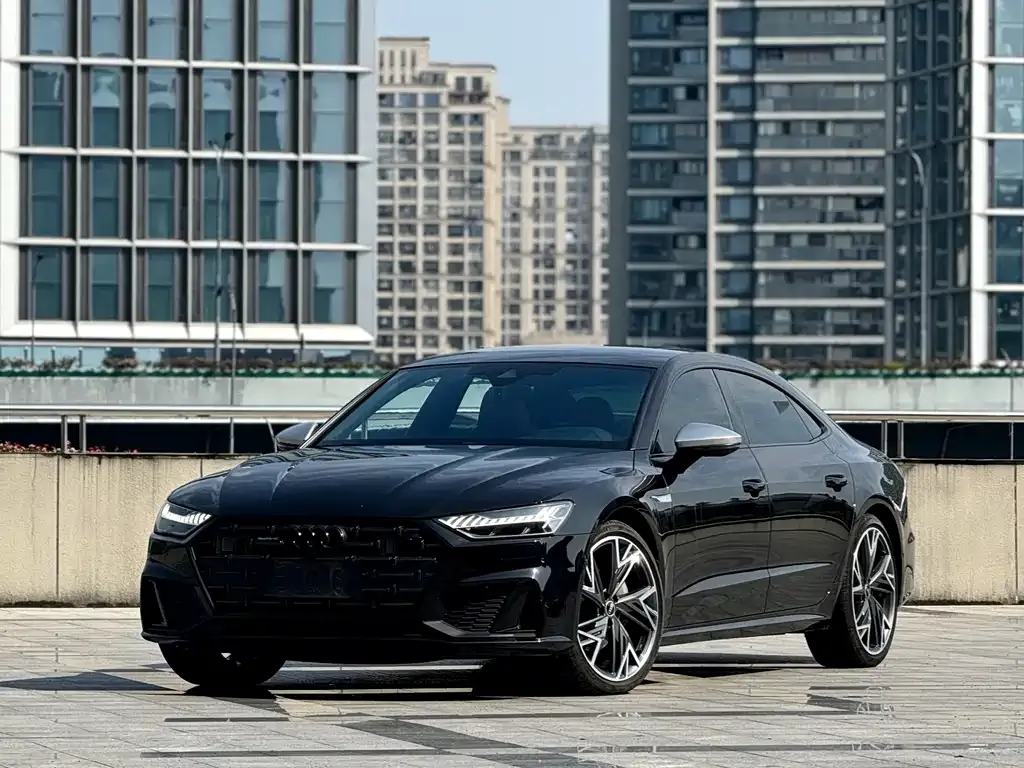 Audi A7L 2023 из CN, фото 1
