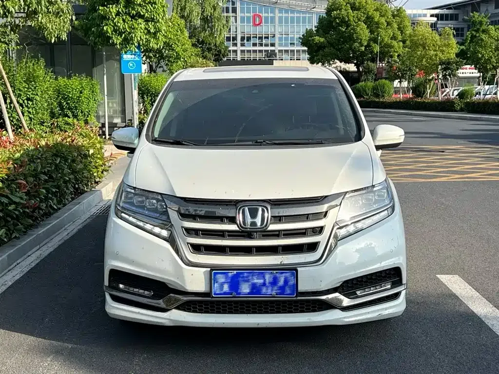 Honda Elysion — фото 3