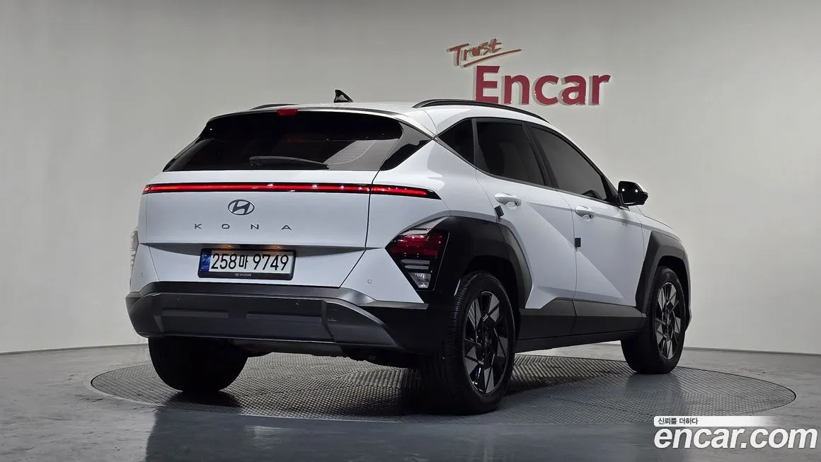 Hyundai Kona — фото 2