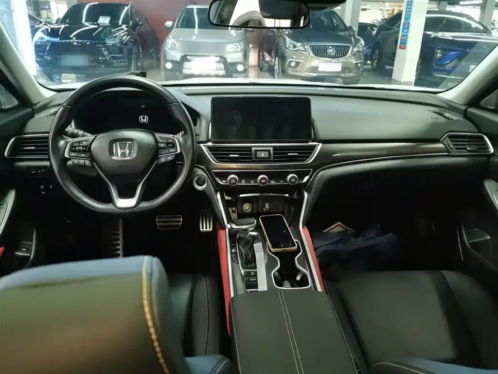 Honda Accord — фото 5