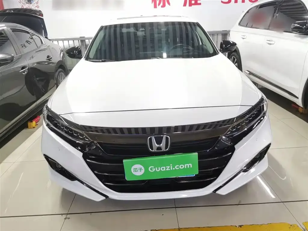 Honda Accord — фото 6