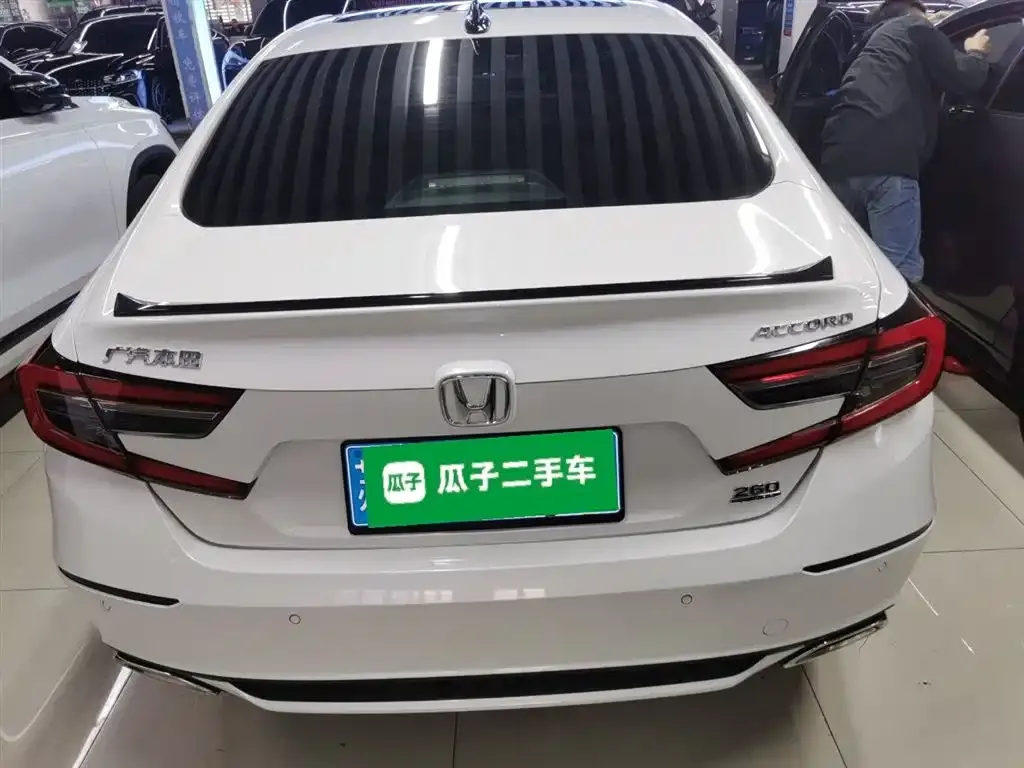 Honda Accord — фото 2
