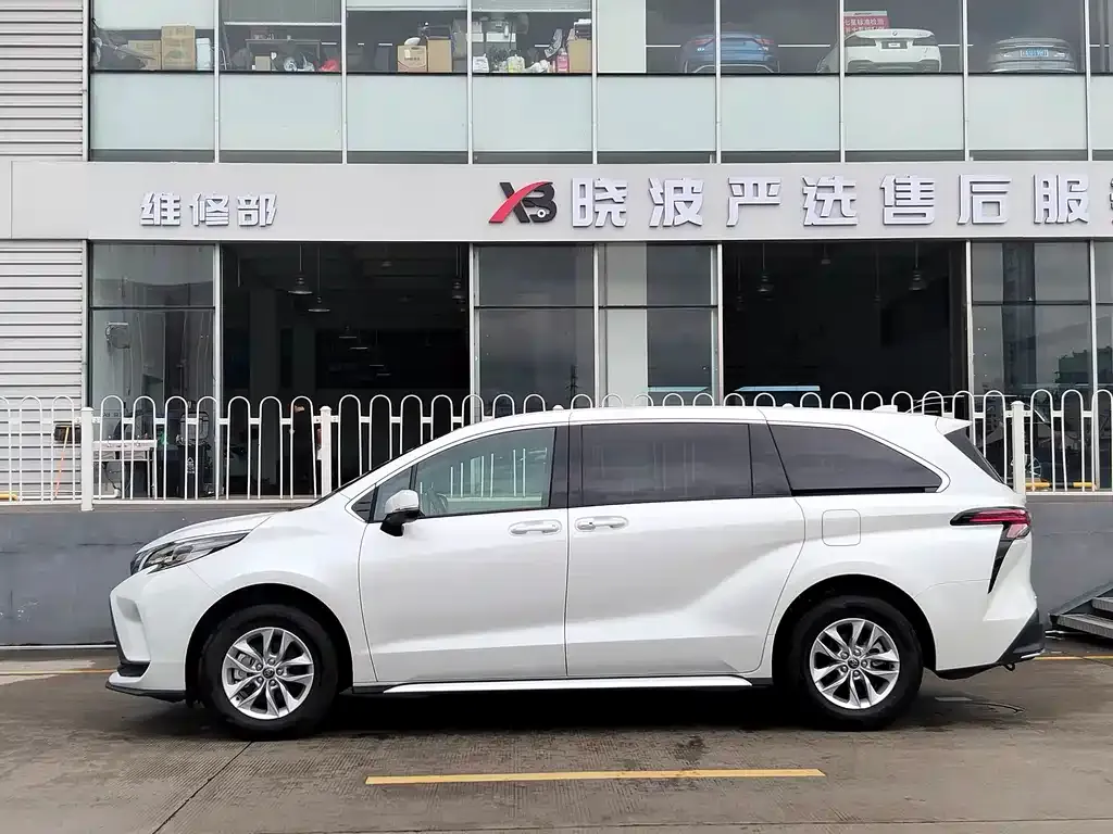 Toyota Granvia 2025 из CN, фото 5