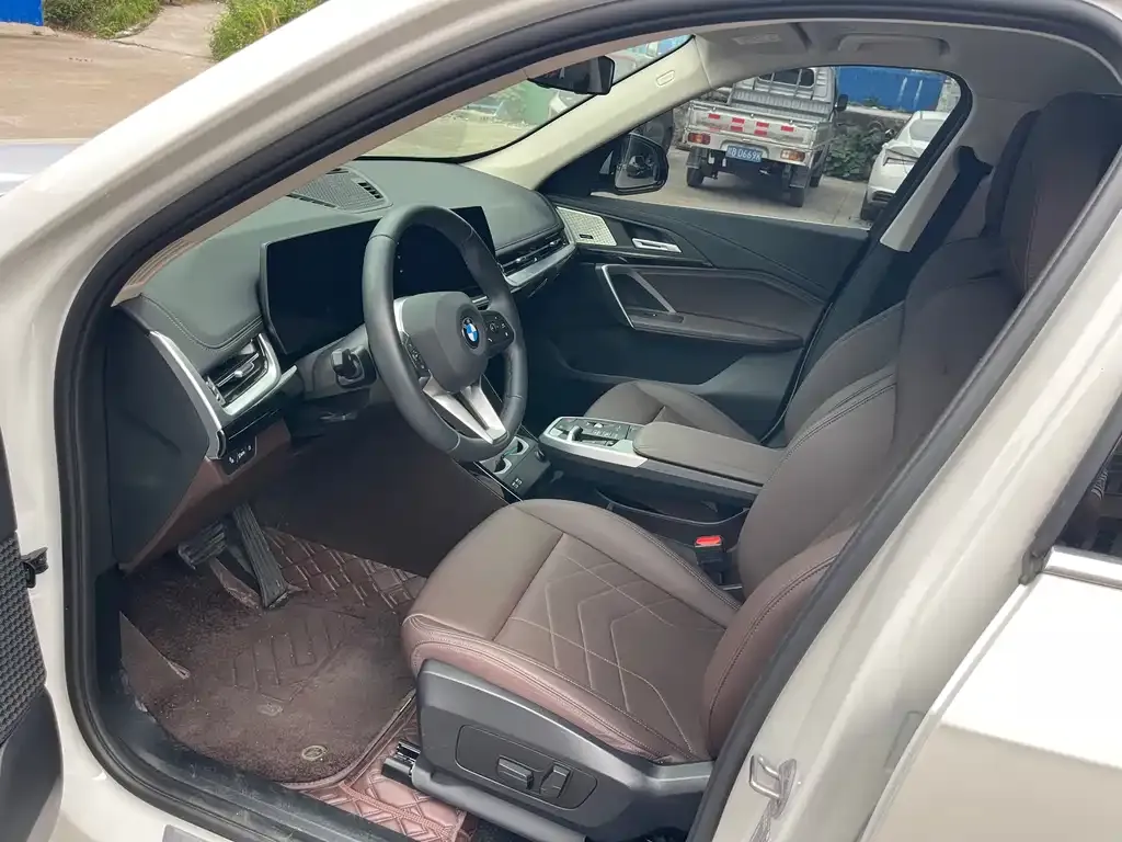 BMW X1 2024 из CN, фото 8