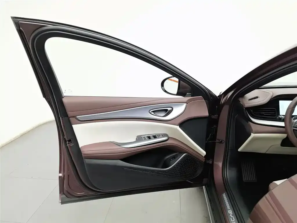 BYD Seal 07 DM-i 2025 из CN, фото 5