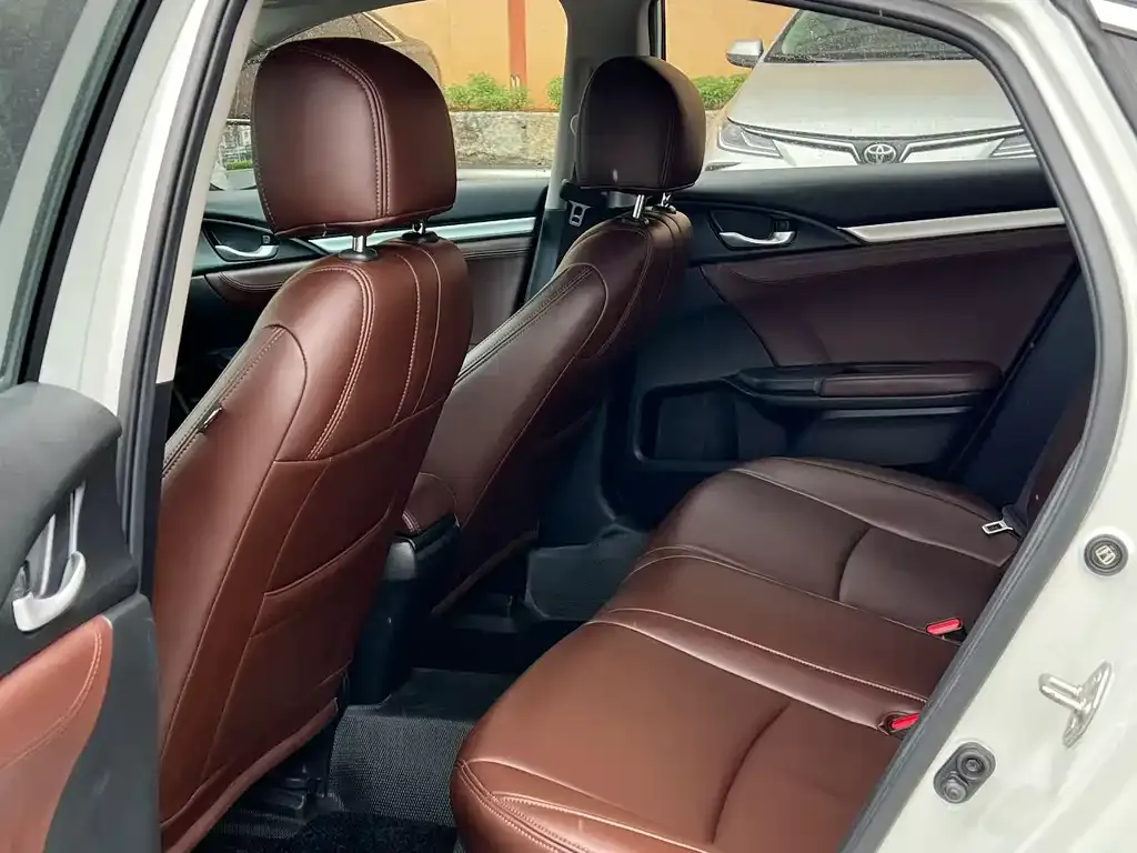 Honda Civic 2021 из CN, фото 4