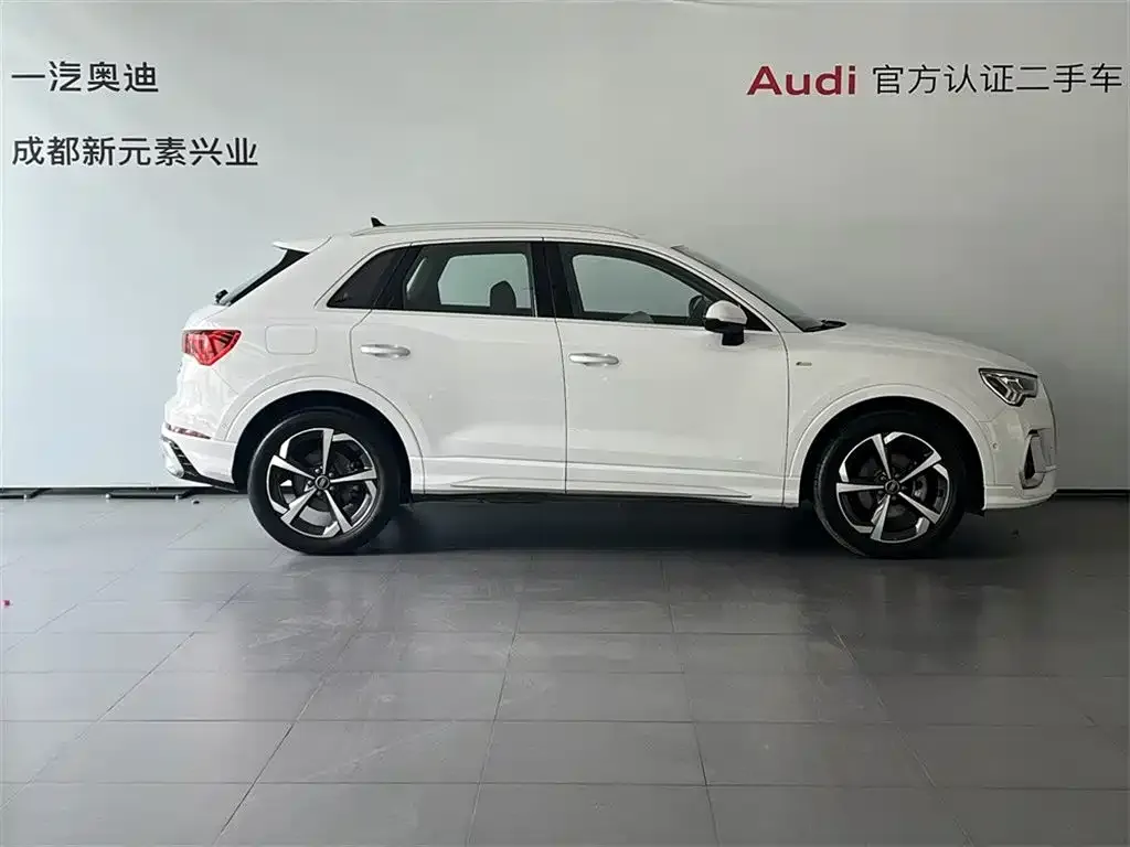 Audi Q3 — фото 3