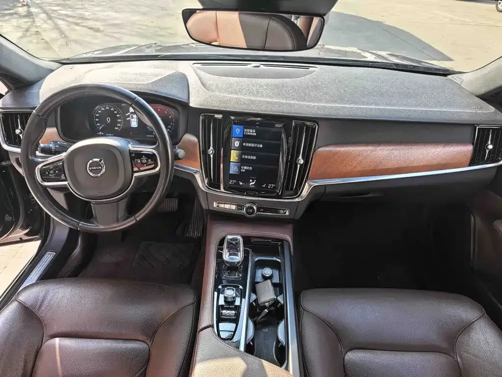 Volvo S90 2021 из CN, фото 2