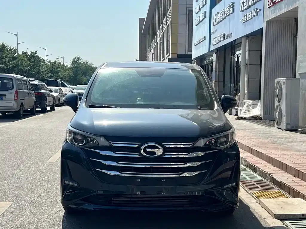 GAC Motor Trumpchi M6 — фото 2