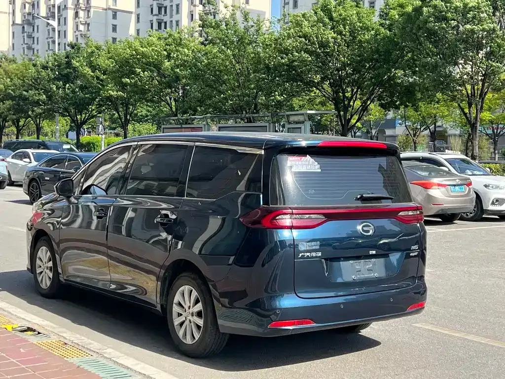 GAC Motor Trumpchi M6 — фото 8