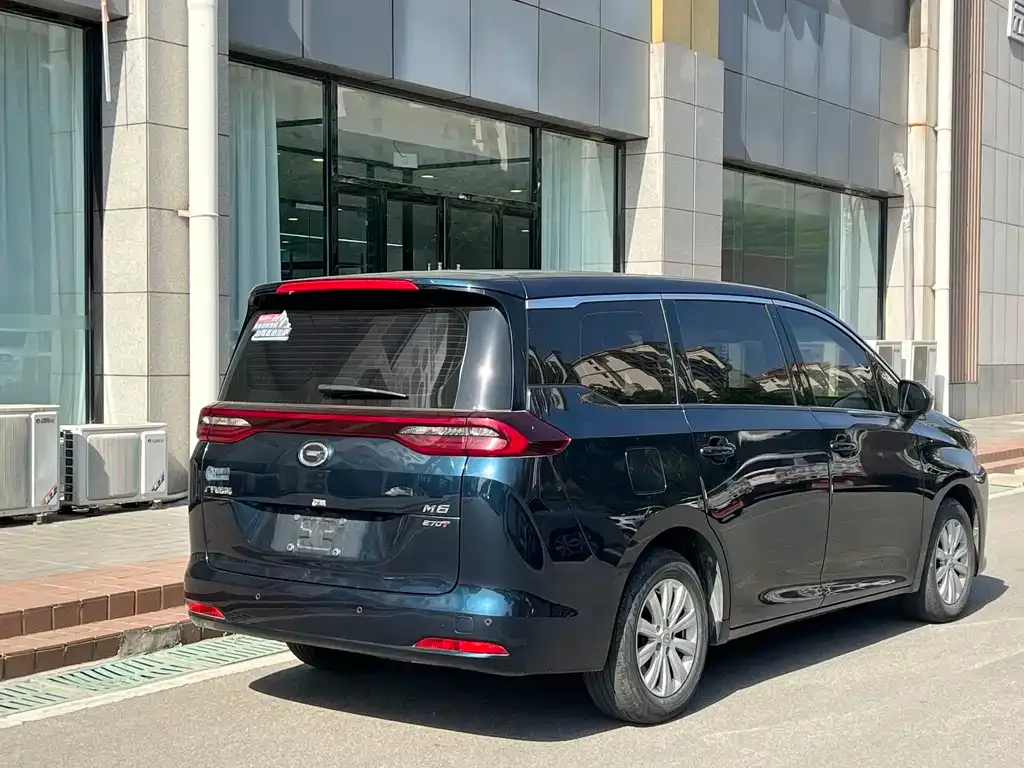 GAC Motor Trumpchi M6 — фото 3