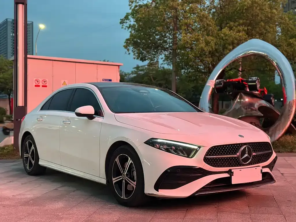 Mercedes-Benz A-Class — фото 10