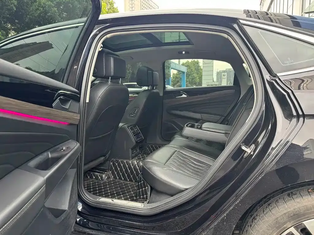 Volkswagen Passat — фото 2