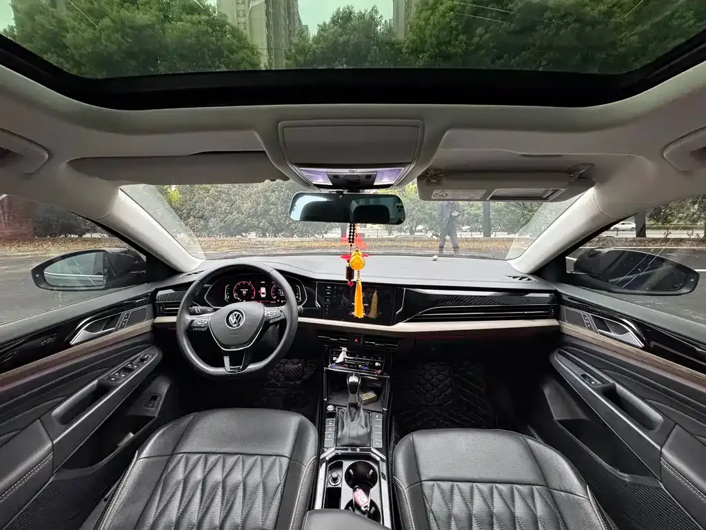 Volkswagen Passat — фото 3