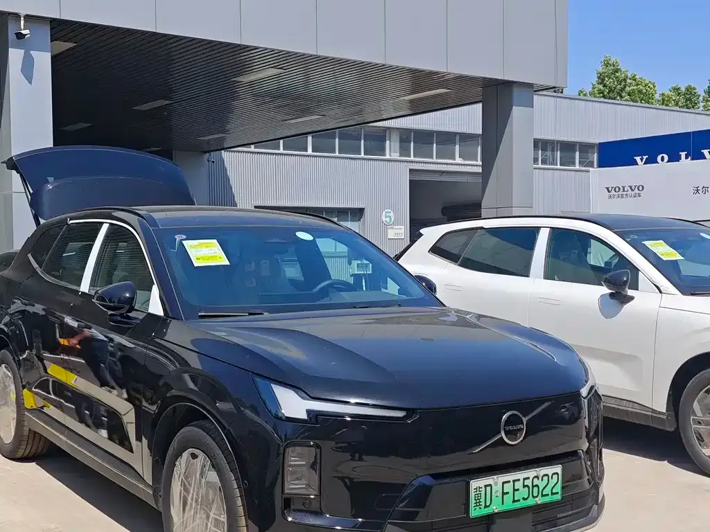 Volvo XC70 Plug-in Hybrid 2026 из CN, фото 7