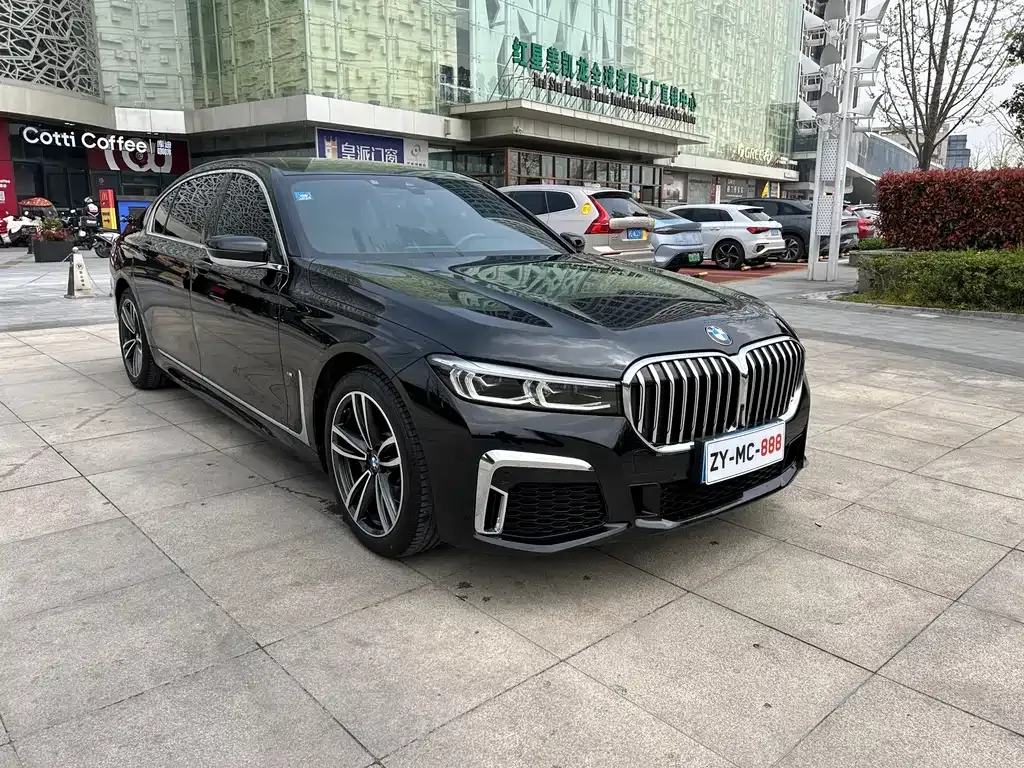 BMW 7 Series — фото 10