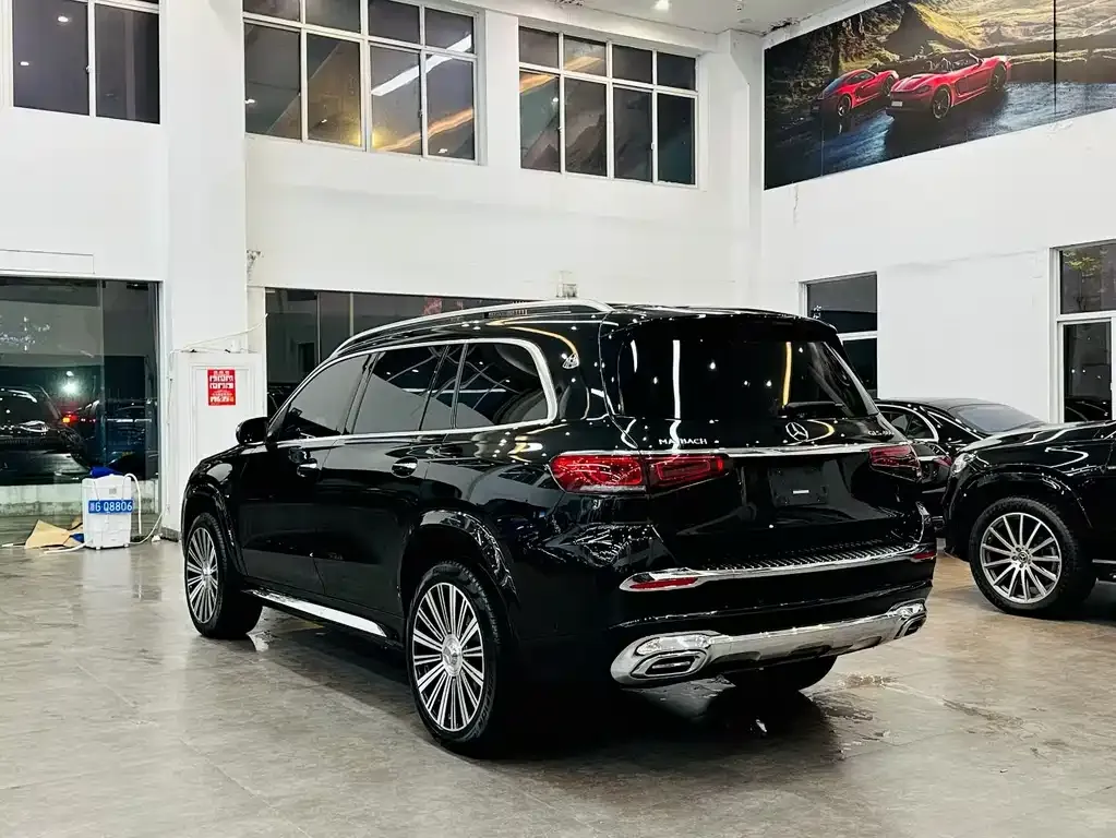 Mercedes-Benz GLS — фото 6