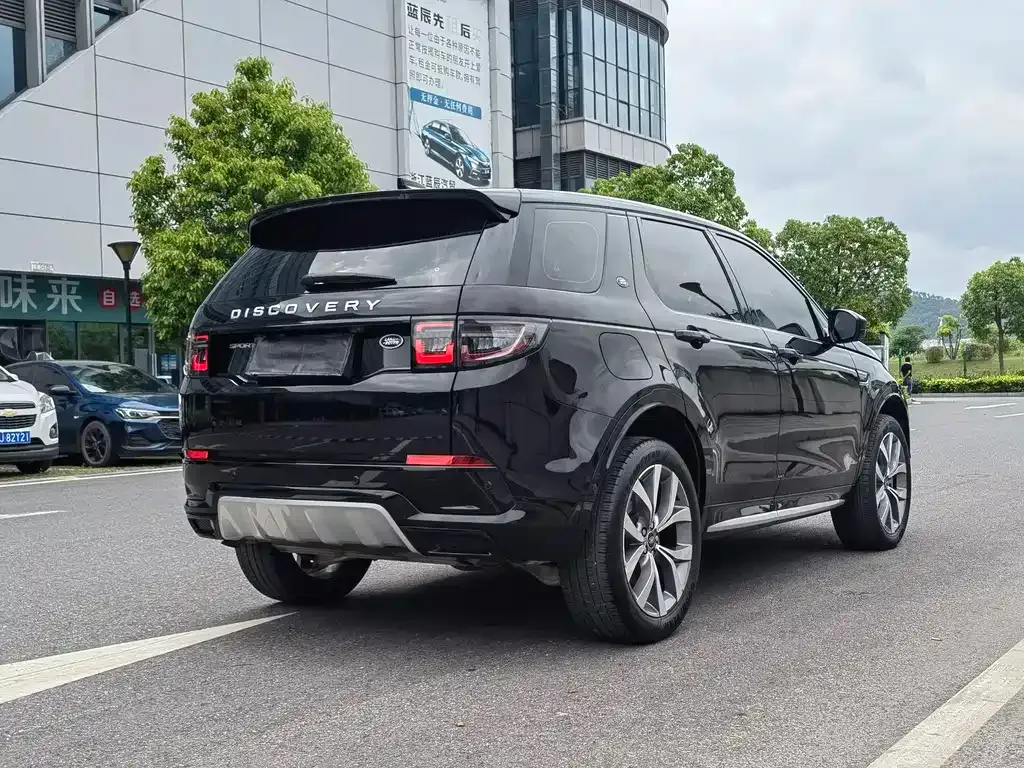Land Rover Discovery Sport — фото 8