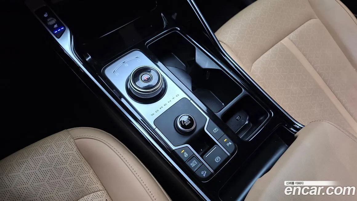 Kia Sorento — фото 7