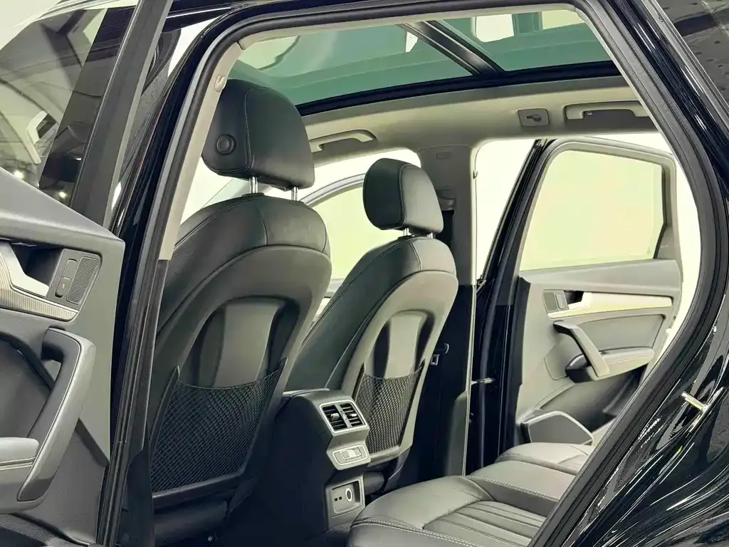 Audi Q5L 2021 из CN, фото 7