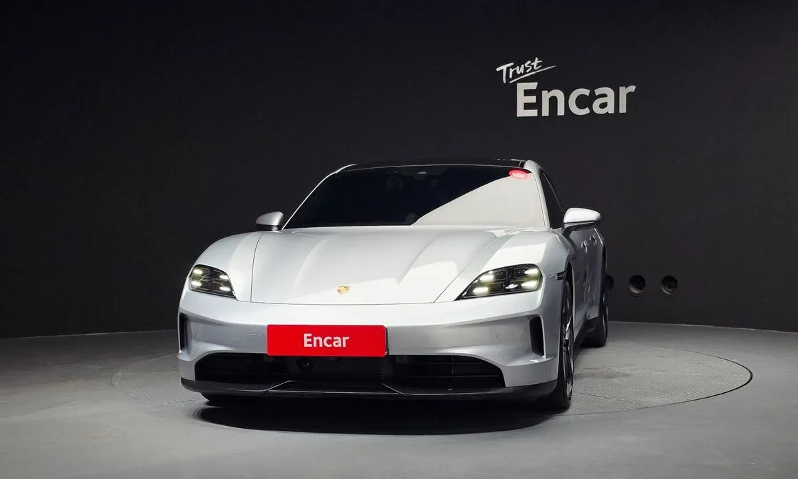 Porsche Taycan 2025 из KR, фото 5