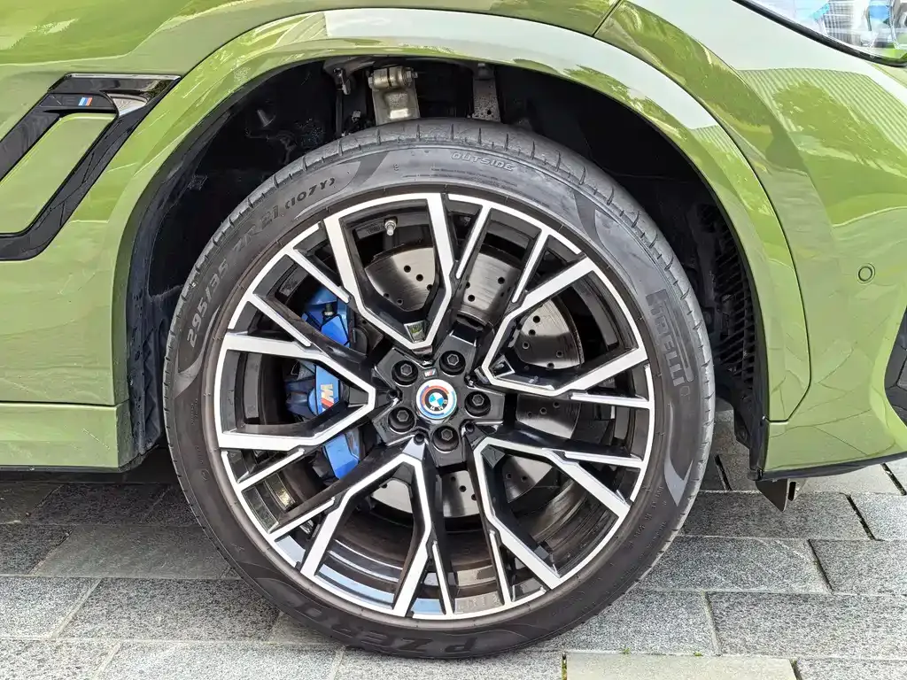 BMW X6 M 2022 из CN, фото 7