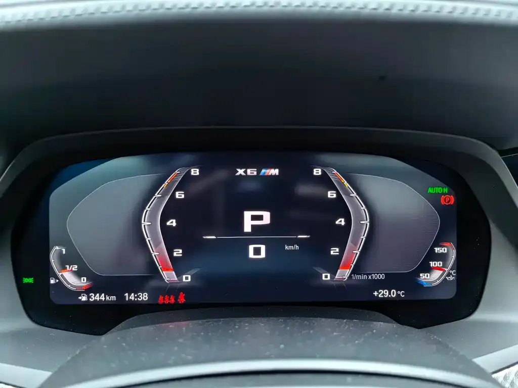 BMW X6 M 2022 из CN, фото 2