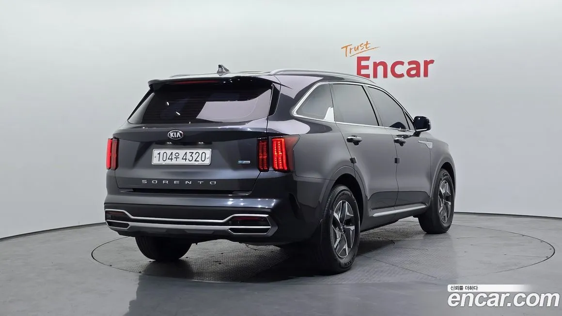 Kia Sorento — фото 8