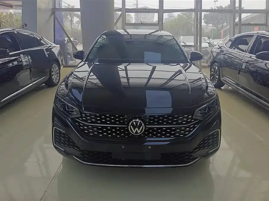 Volkswagen Passat — фото 9