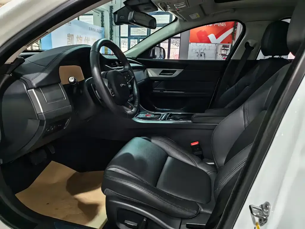 Jaguar XFL 2021 из CN, фото 2