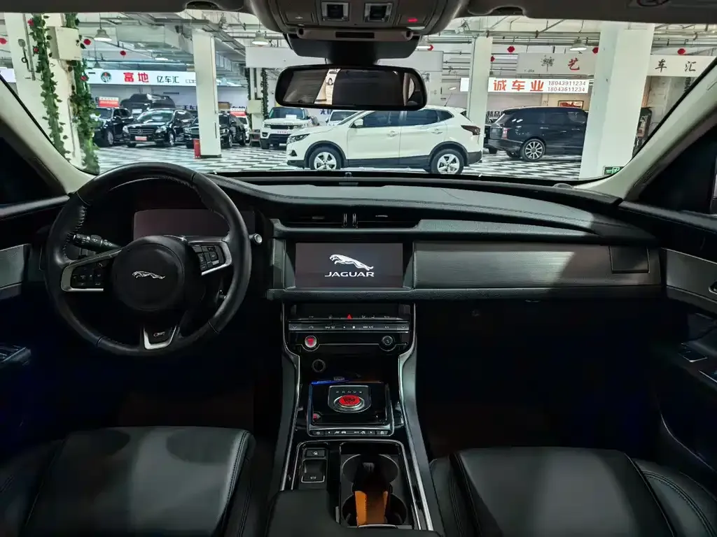 Jaguar XFL 2021 из CN, фото 6